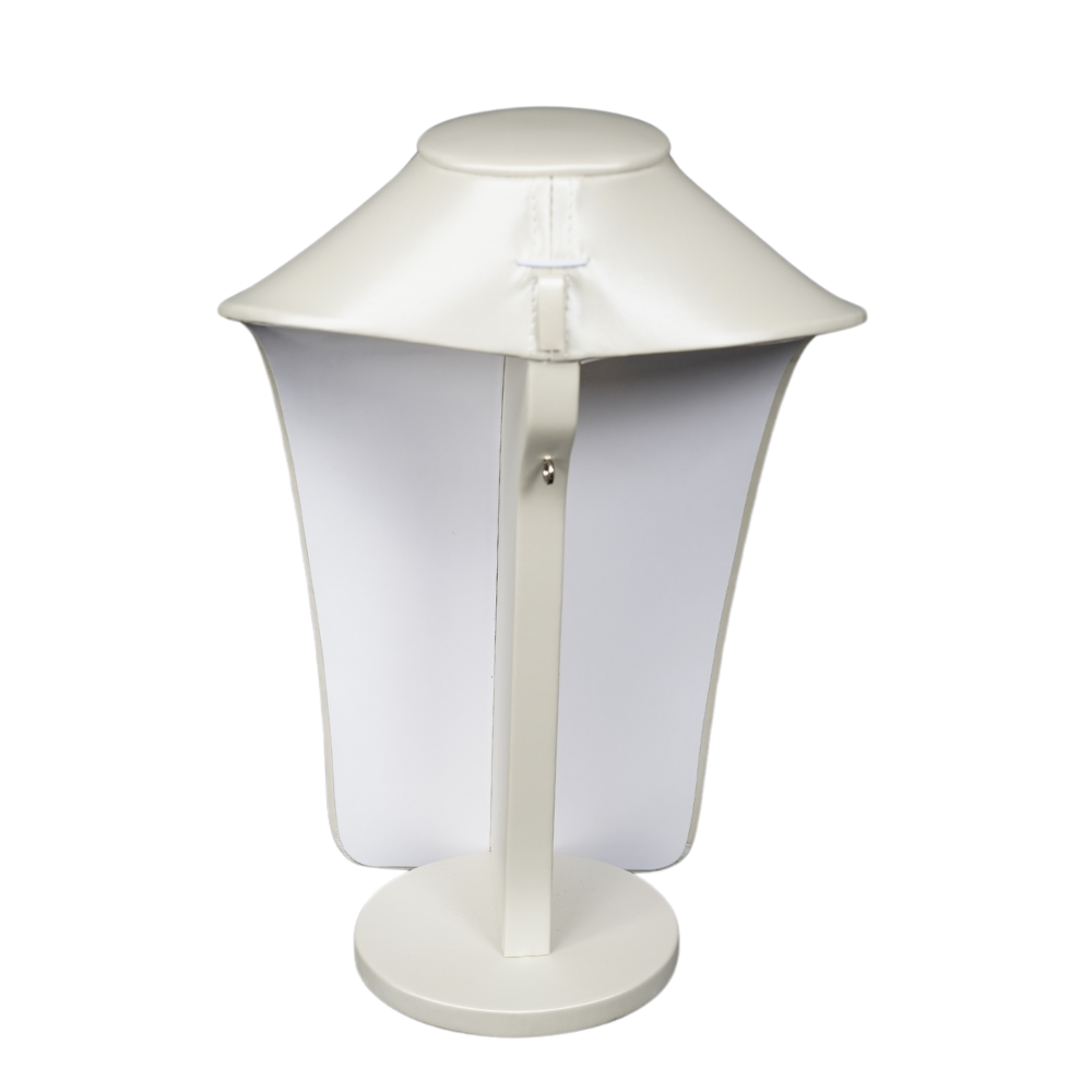 necklace bust medium beige