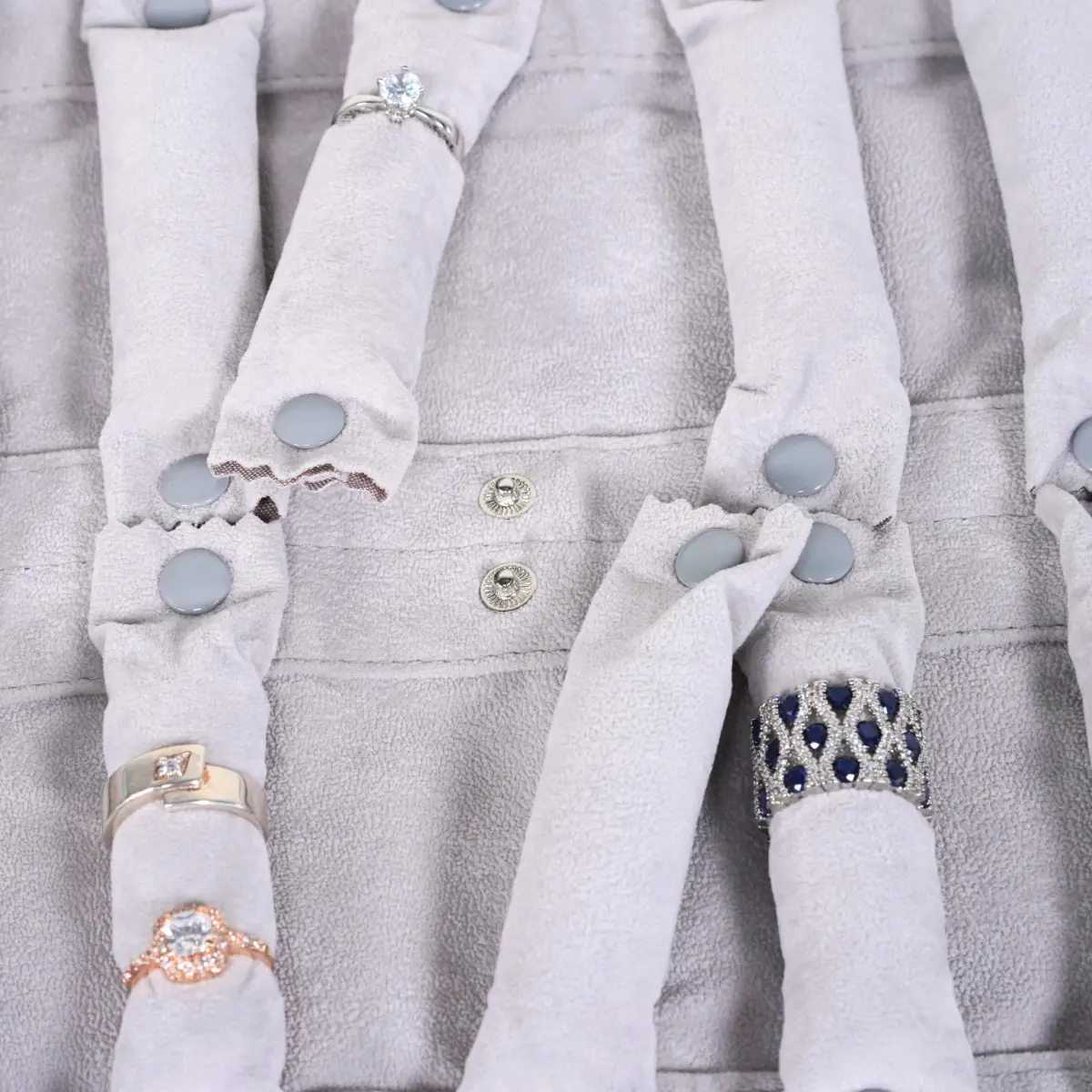 Jewellery roll for ring grey - detail of ring roll-1
