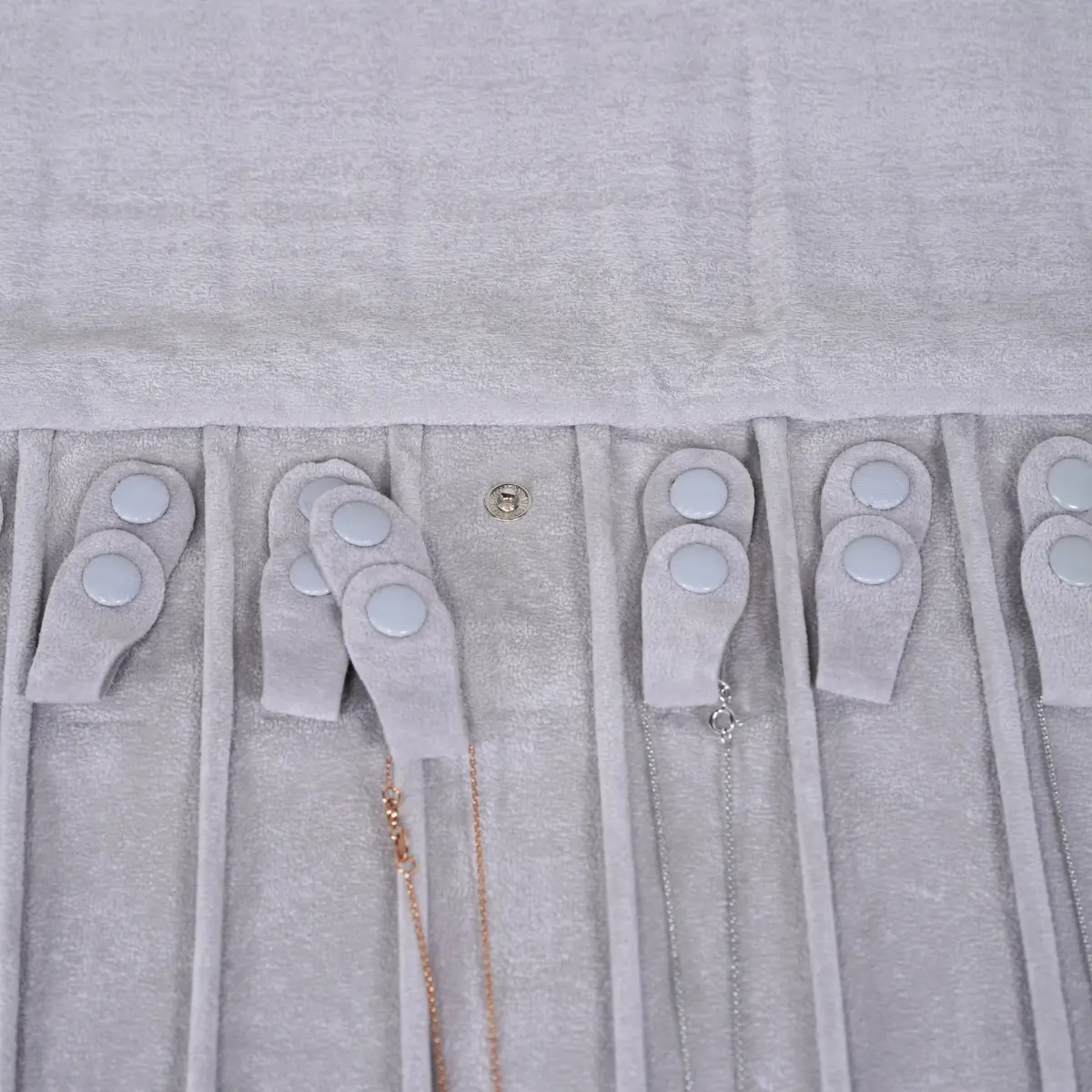 jewellery-roll-for-necklace-PON083BK-Grey-detail2