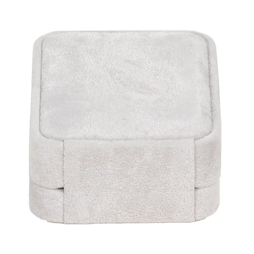 Velvet-Necklace-Box-Grey-close-back