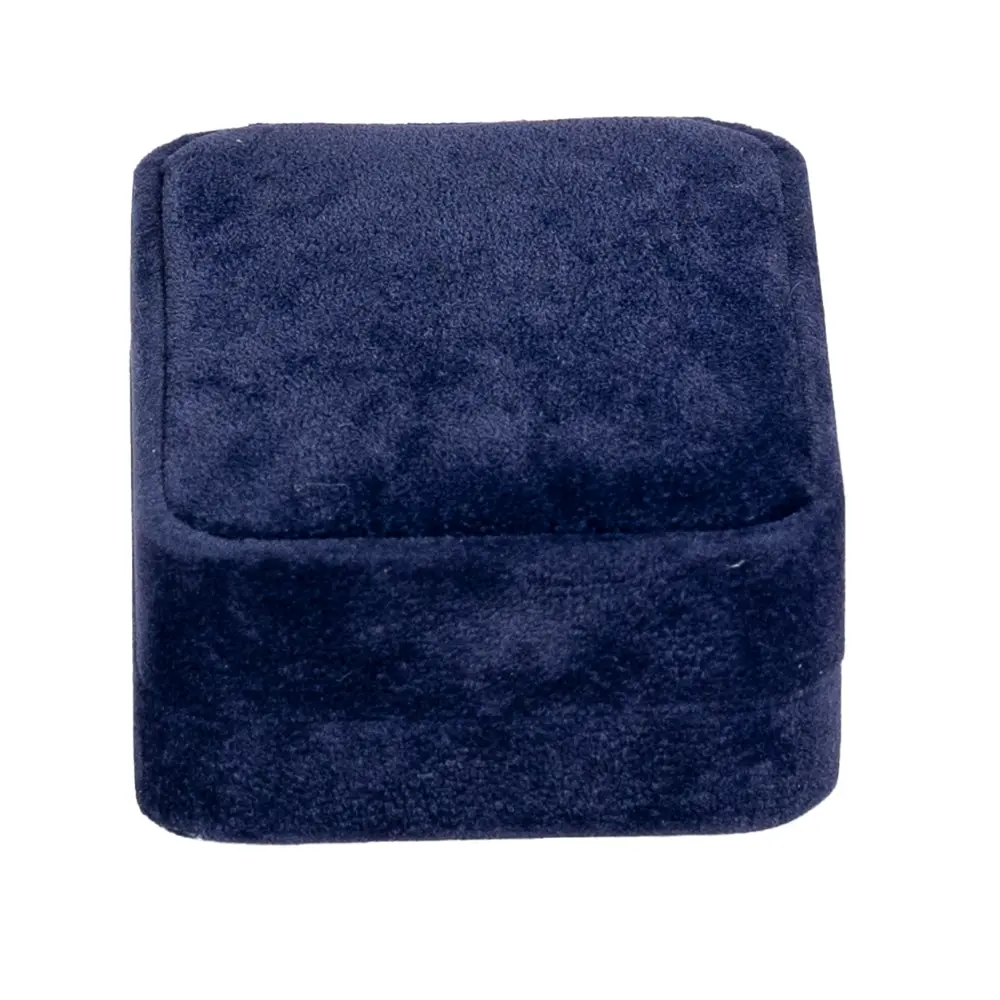 Velvet-Necklace-Box-royal-blue-close-front