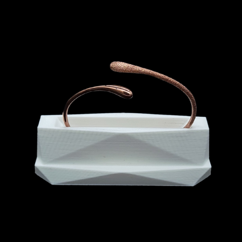 white multi cut surface bangle stand