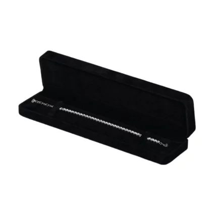 bracelet box velvet black angle view with bracelet BXB81BL