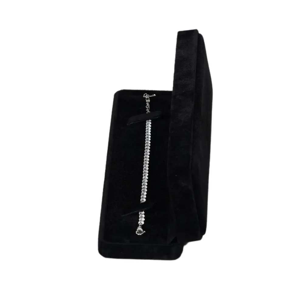 bracelet box velvet black side view with bracelet BXB81BL