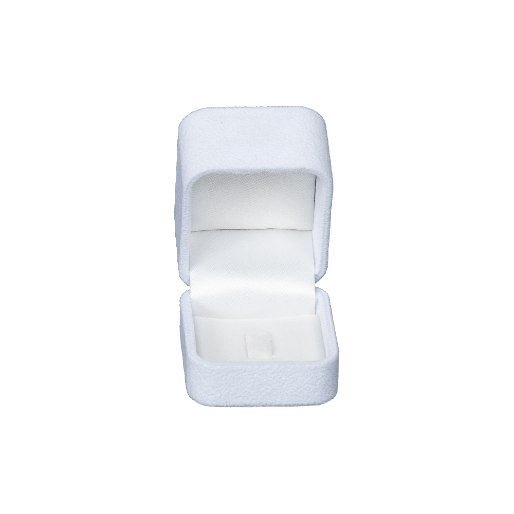 740FRA_WT05 white clip ring box