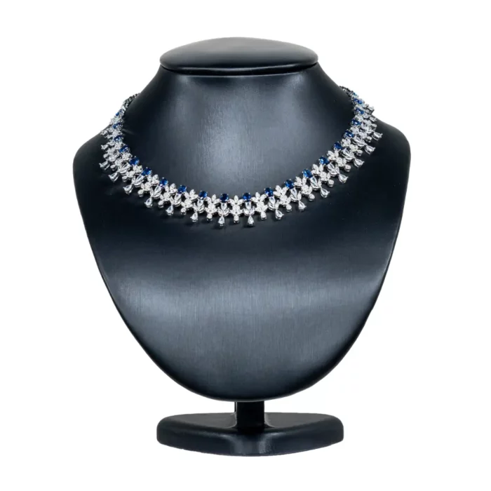 NS87L Necklace Display Bust Black L with necklace front