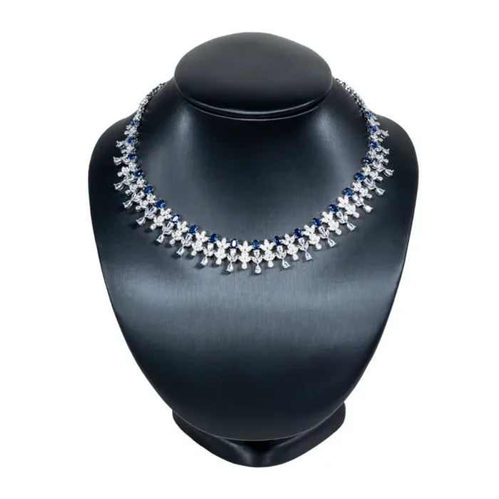 NS87L Necklace Display Bust Black L with necklace front top
