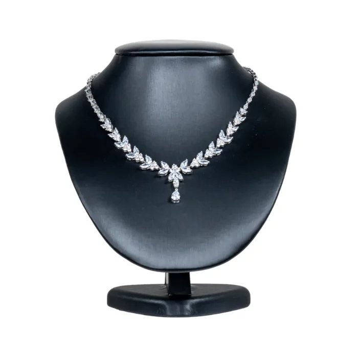 NS87M Necklace Display Bust Black M with necklace front top