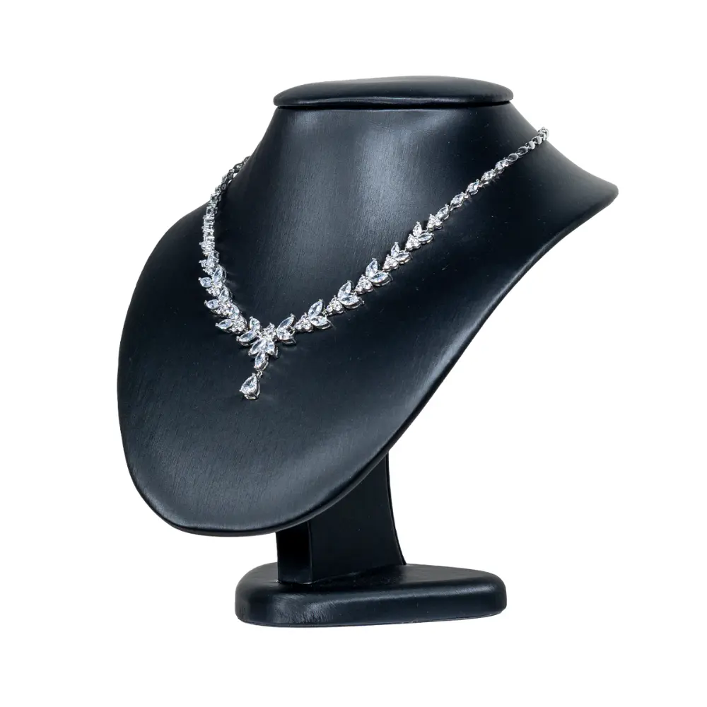 NS87M Necklace Display Bust Black M with necklace side