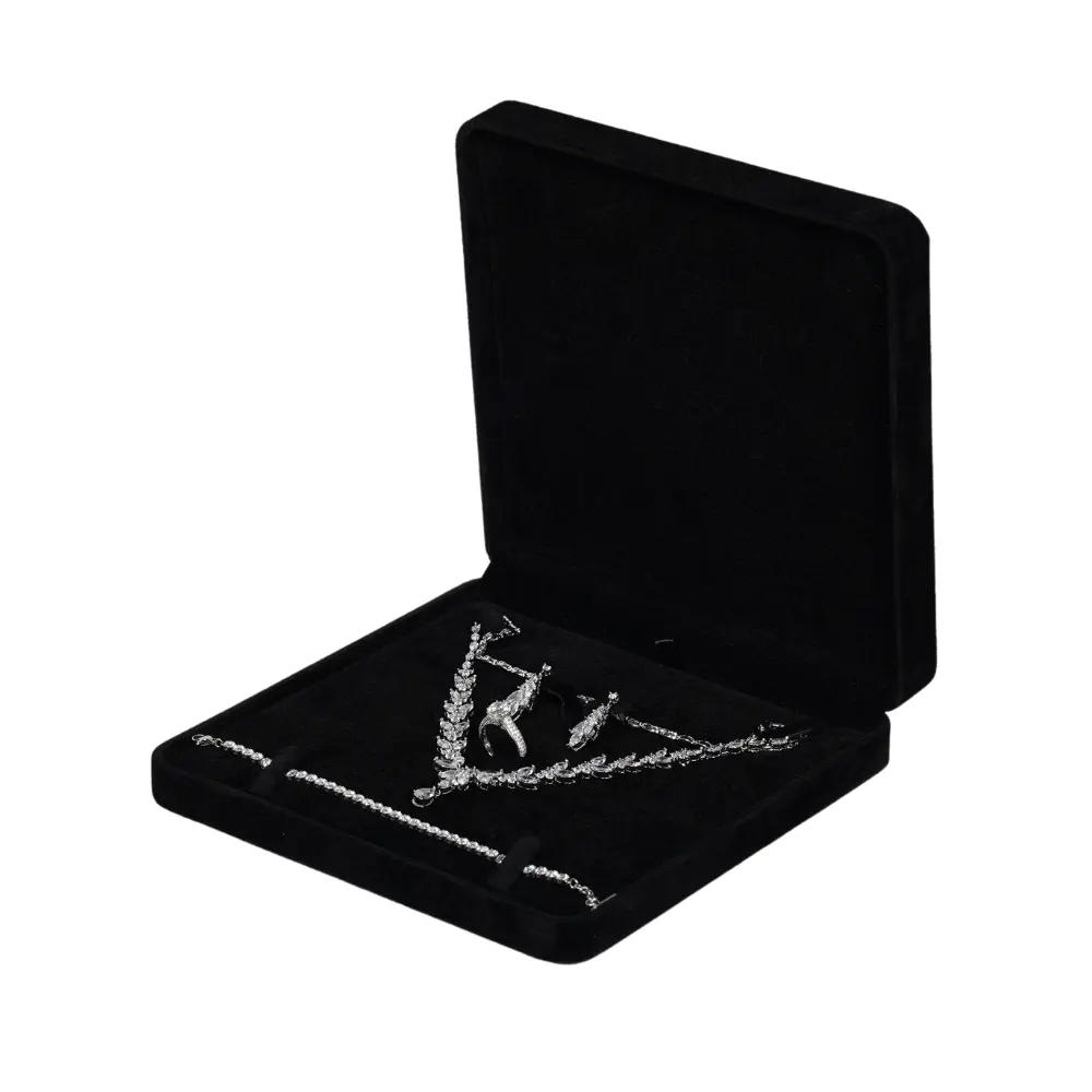 velvet-jewllery-set-box-black-angle-view-with-jewellery-BXS81 velvet jewllery set box black angle view with jewellery