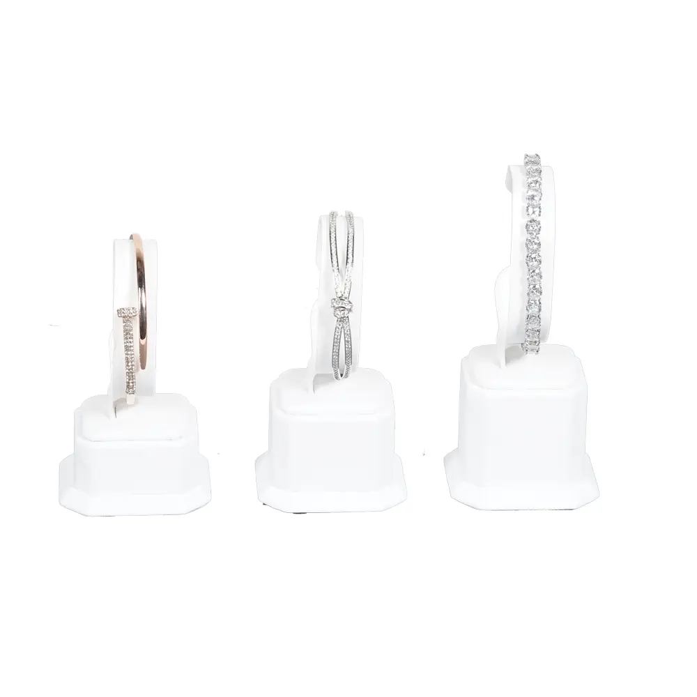 Bangle Stand leatherette 3set white front01 view with bangle BS89